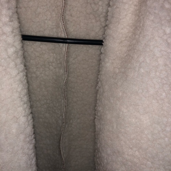 Cropped Fall Jacket - Picture 4 of 7